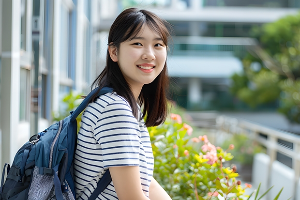 中职专升本去读广西中医药大学一年学费多少钱